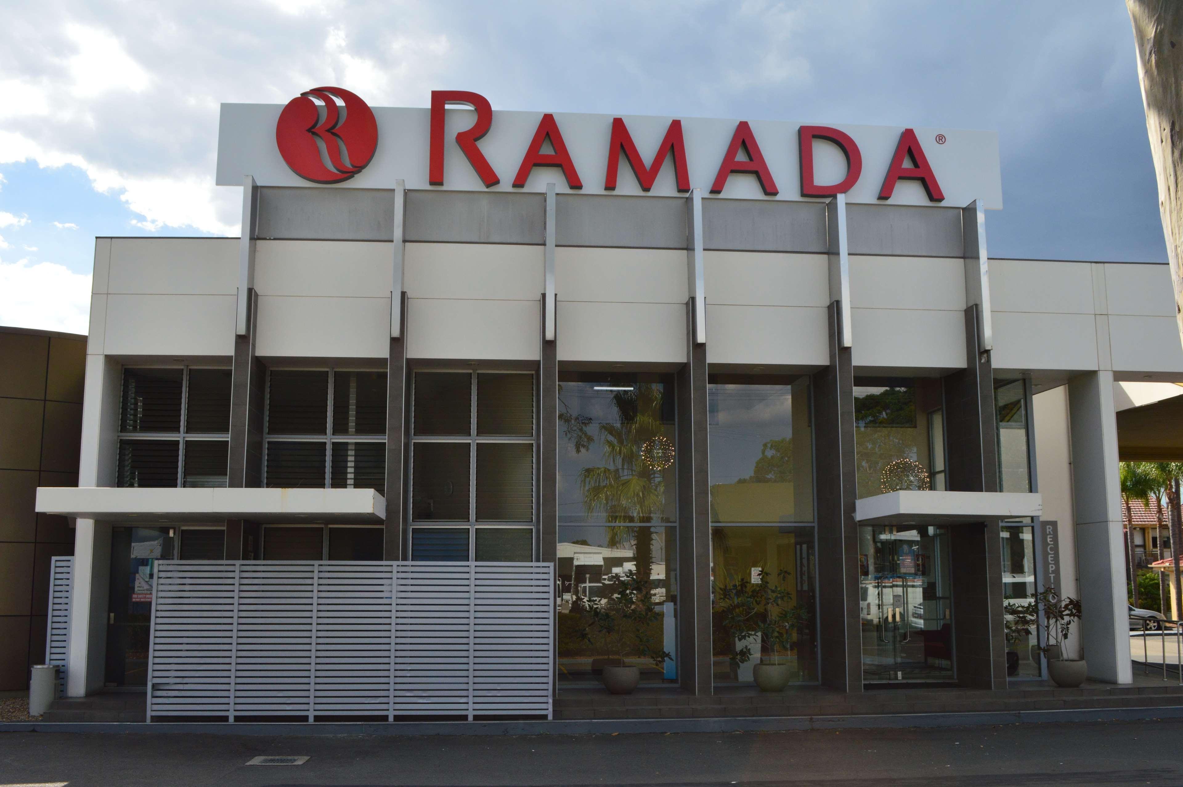 Ramada Hotel & Suites By Wyndham Cabramatta Exterior foto